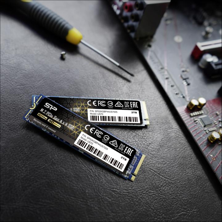 Actual product image Silicon Power US70 (2000 GB, M.2 2280)