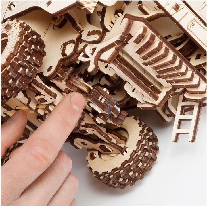 Actual product image Eco Wood Art Harvesting combine harvester