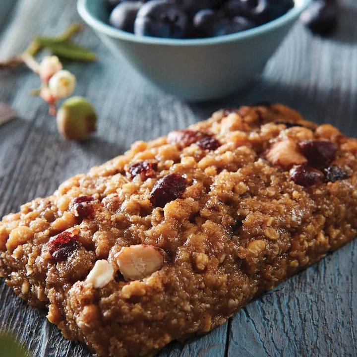 Image du produit Clif Bar Blueberry Almond Crisp (Doux, Amande, Fruité, Myrtille, Avoine, 1 pcs, 68 g)