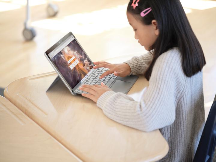 Produktbild Microsoft Surface Go 3 (10.50", Intel Pentium Gold 6500Y, 8 GB, 128 GB)