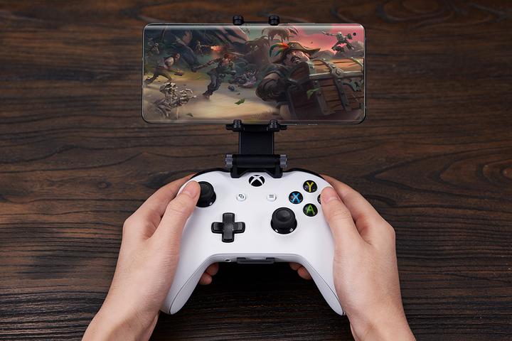 Image du produit 8bitdo Mobile Gaming-Clip (Xbox Series X)