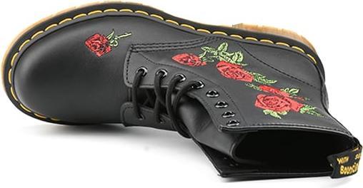 Actual product image Dr. Martens boots (38)