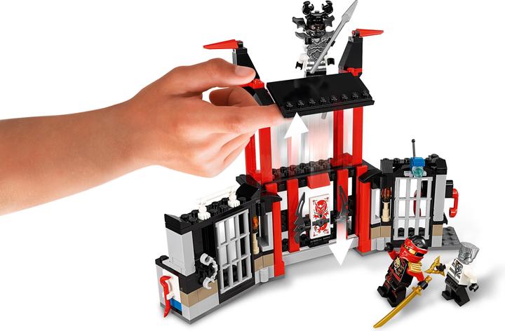 Actual product image LEGO Ninjago cryptarium prison break (70591, LEGO Ninjago)