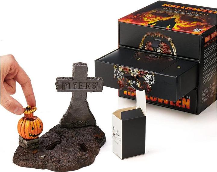 Actual product image Numskull - Halloween- Calendrier de l'Avent de 24 jours (figurine Michael Myers à construire)