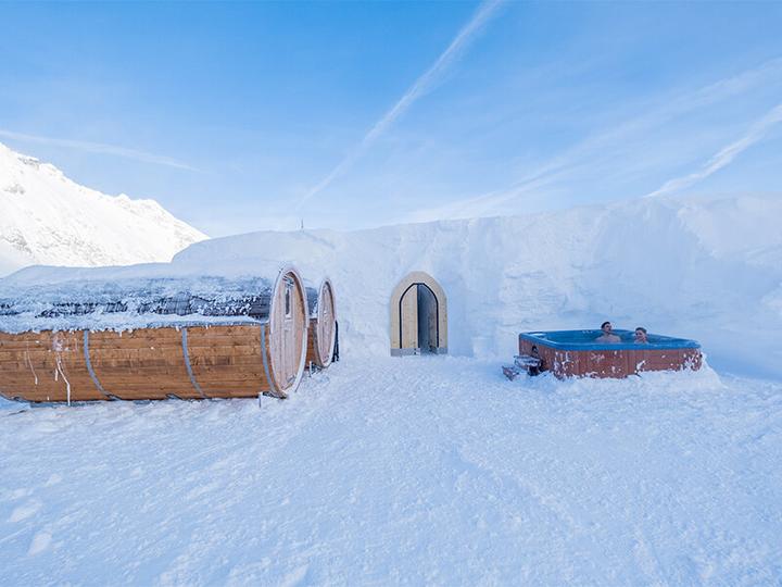Actual product image Smartbox Igloo tour, snowshoe hike and gourmet fondue in Davos (2 pers.)