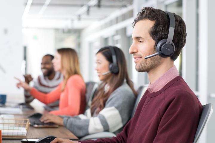 Actual product image Logitech Wireless Plus Zone (Wireless, USB-A)