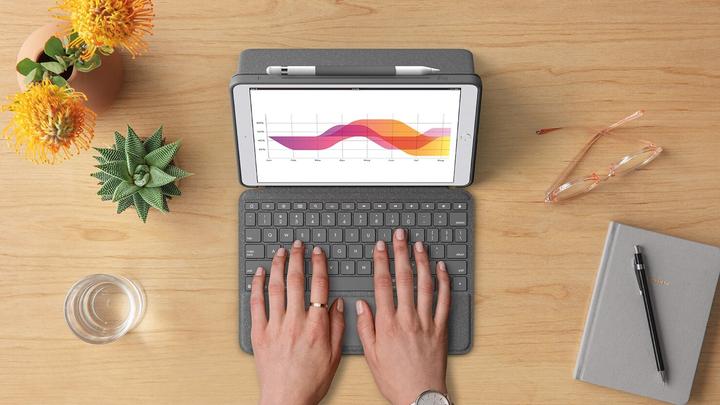 Produktbild Logitech Combo Touch (Eng. Int., iPad 2019 (7. Gen), iPad 2020 (8. Gen), iPad 2021 (9. Gen))