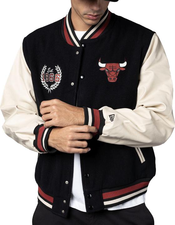 Produktbild New Era jacke chicago bus nba inj varsity (L)