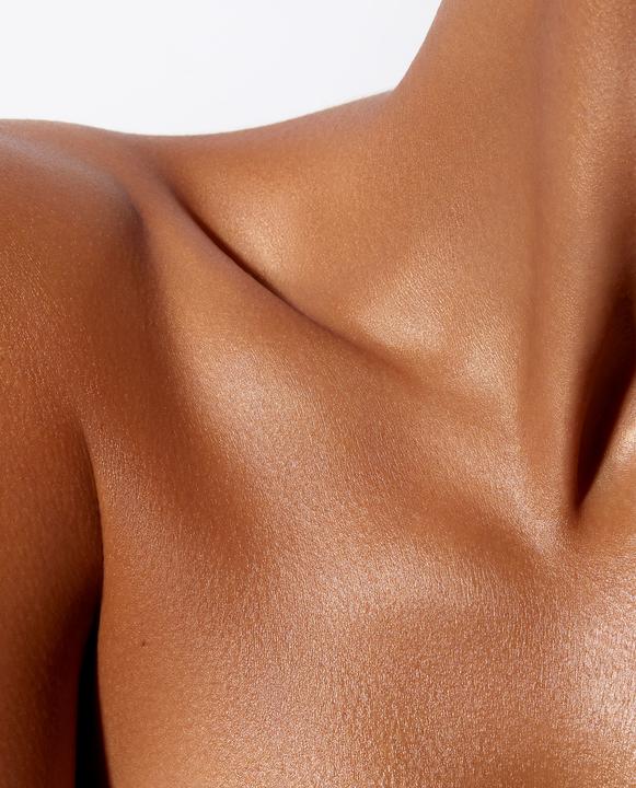 Actual product image Tan-Luxe The Body (Self tanning oil, 50 ml)