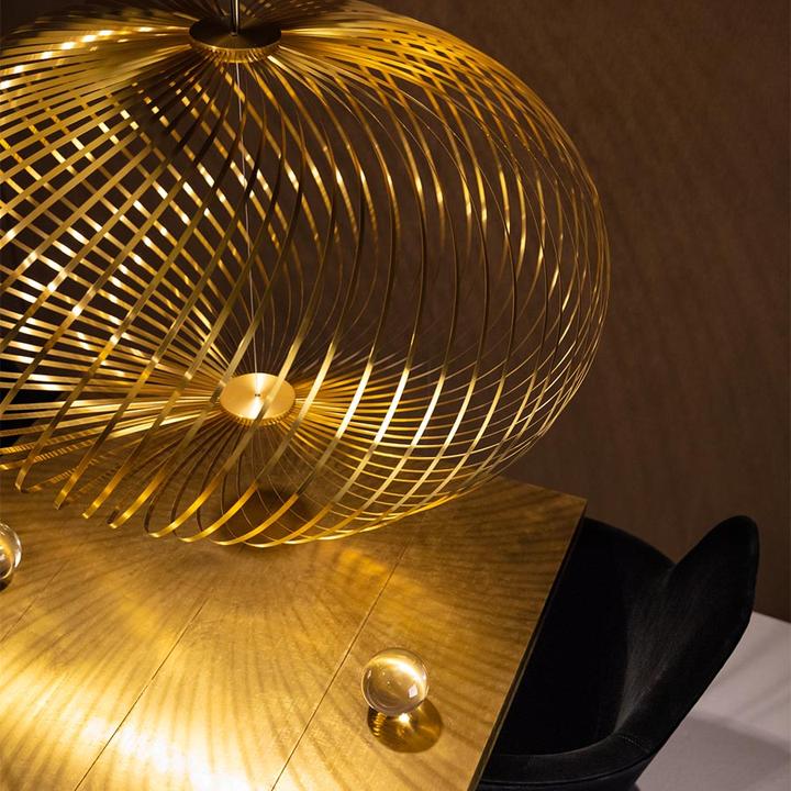 Actual product image Tom Dixon Spring pendant light Large Brass (800 lm)