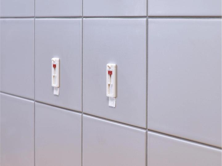 Produktbild tesa Klebenagel für Fliesen & Metall, höhenverstellbar