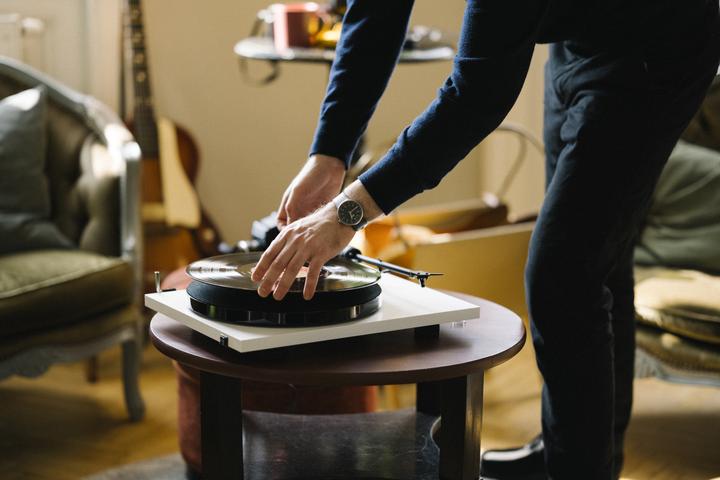 Actual product image Pro-Ject E1 BT (AT3600L) (Manual)