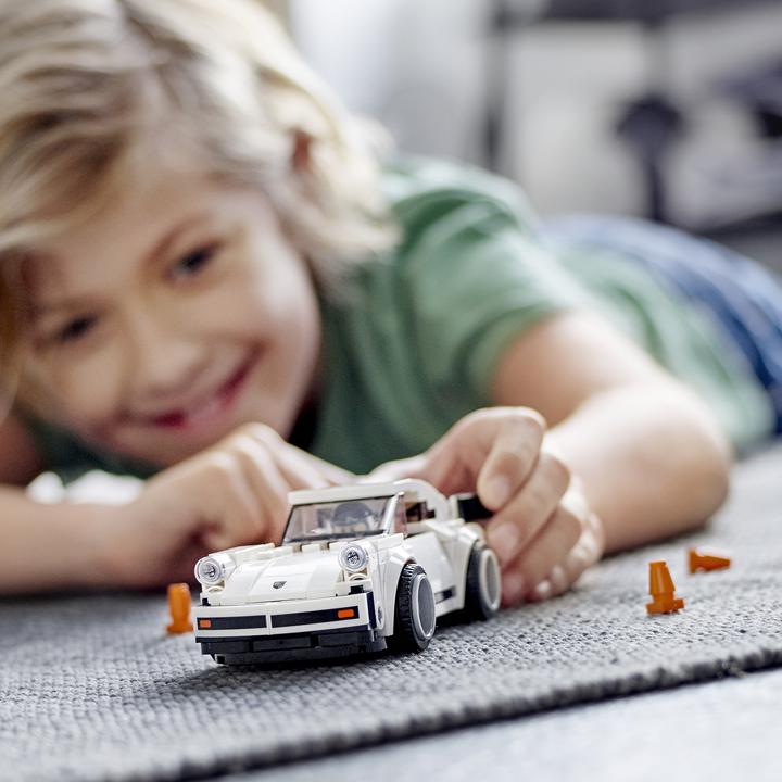 Actual product image LEGO 1974 Porsche 911 Turbo 3.0 (75895, LEGO Speed Champions)