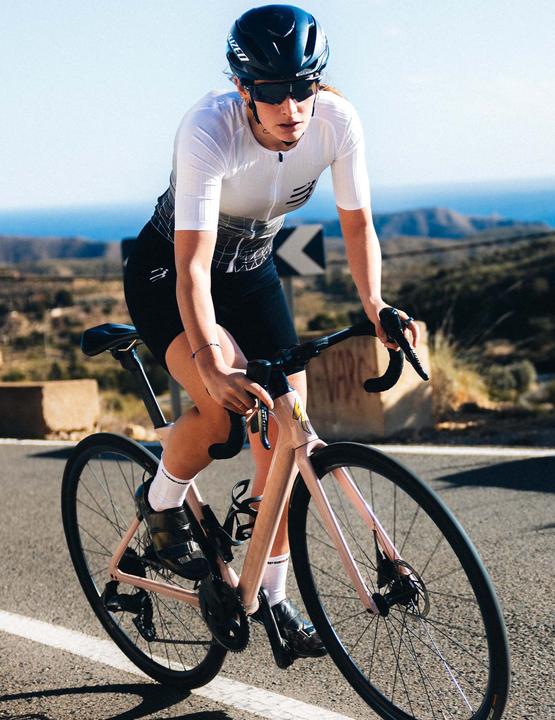 Produktbild Compressport Pro Racing Socks v4.0 Ultralight Bike (35 - 38)