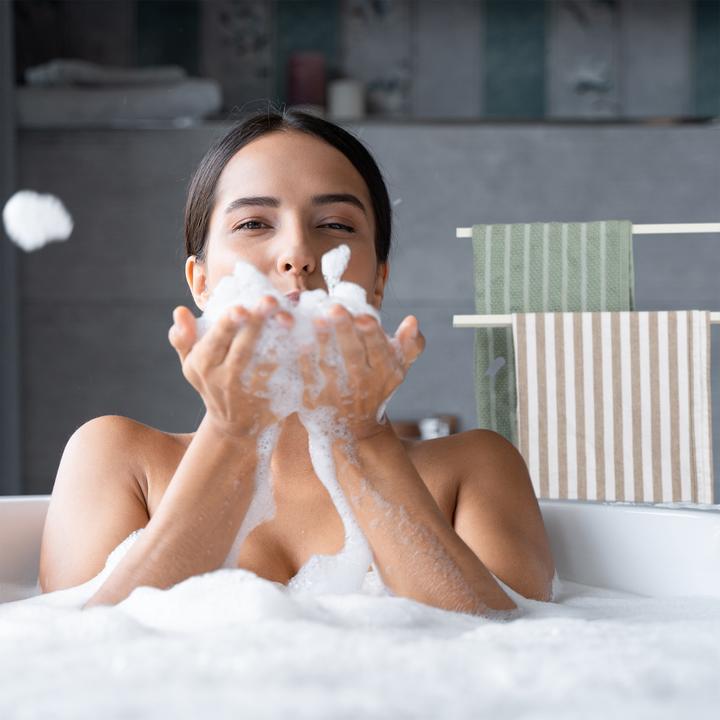 Actual product image Relaxdays Towel rail standing