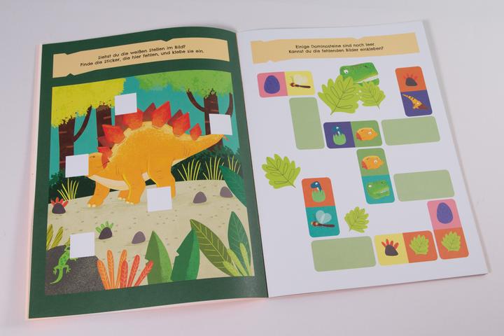 Image du produit Loewe Mon monde de dinosaures - Des casse-têtes amusants avec des autocollants