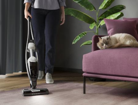 Actual product image AEG CORDLESS HANDHELD HOOVER 2IN1 (AS62HB25SH)
