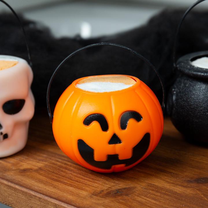 Actual product image Accentra Bath stain HAPPY HALLOWEEN in plastic bowl in pumpkin shape, 120g, fragrance: orange, colour: (Bath bombs)
