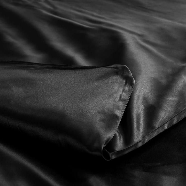 Image du produit Ailoria DREAM TOUCH Couverture en soie (135x200) (noir) (Housse de couette, 135x200 cm)