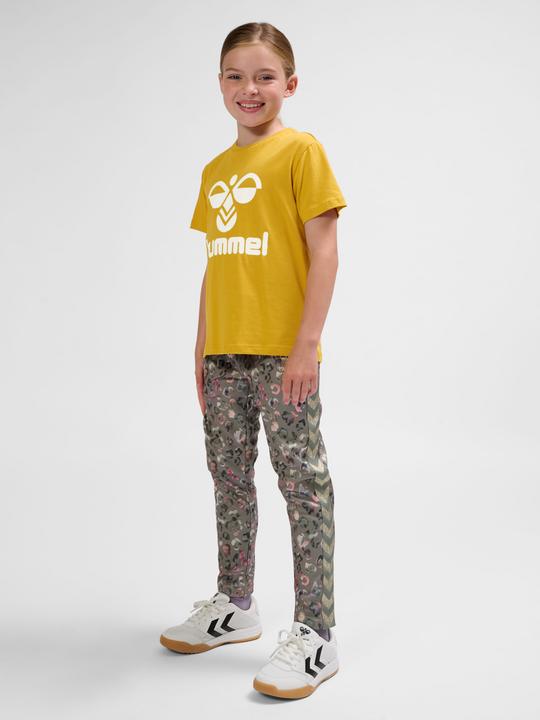 Actual product image hummel hmlTRES T-SHIRT S/S (104)