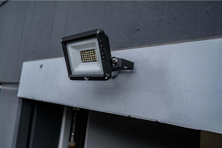 Actual product image Brennenstuhl LED spotlight JARO 3060, 2300lm, 20W, IP65 (2300 lm)