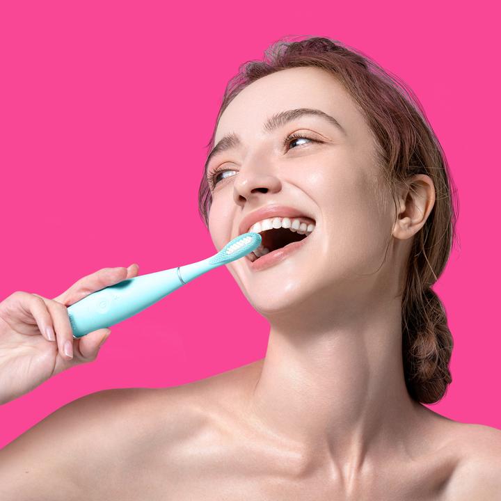 Actual product image Foreo Issa 3 Mint Sonic Toothbrush (Sonic toothbrush)