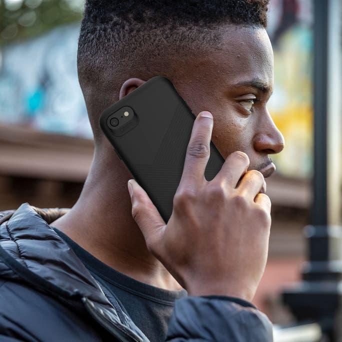 Image du produit Zagg Cases-Denali-Iphone Se (Apple iPhone 7, Apple iPhone 6, Apple iPhone 6s, Apple iPhone 8)