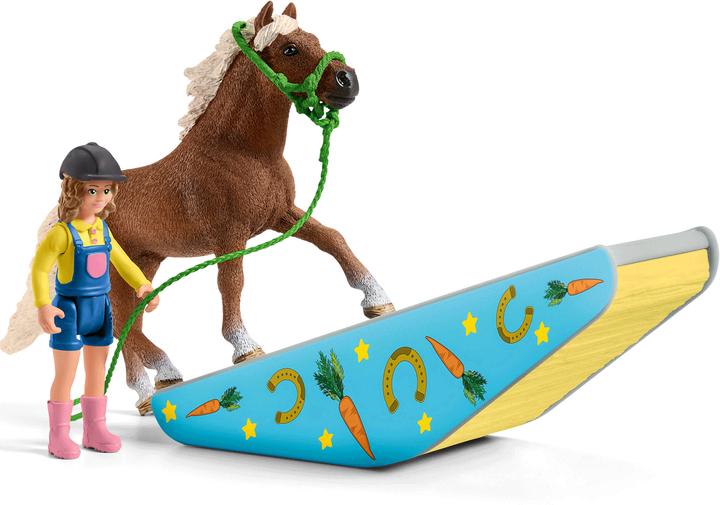 Actual product image Schleich Agility at the horse box