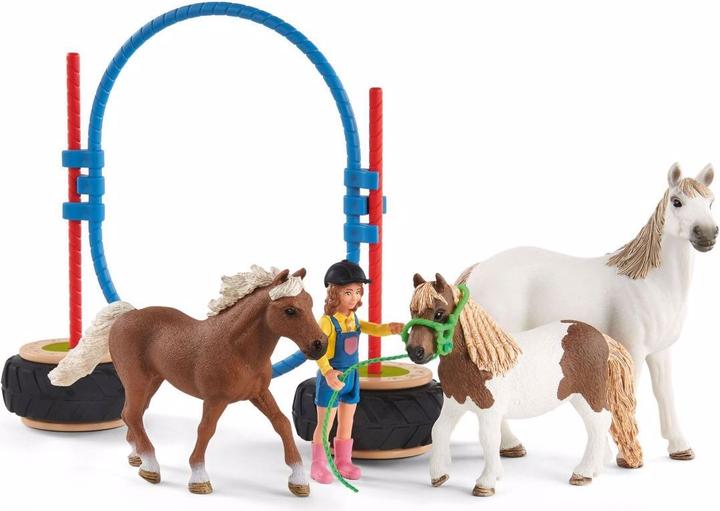 Actual product image Schleich Agility at the horse box
