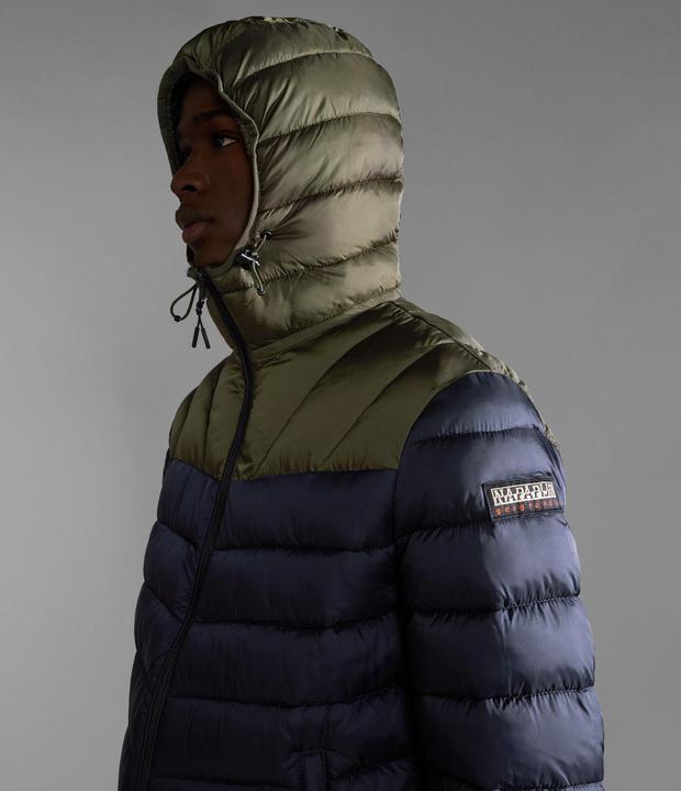 Actual product image Napapijri hooded seeveess jacket aerons cb (L)