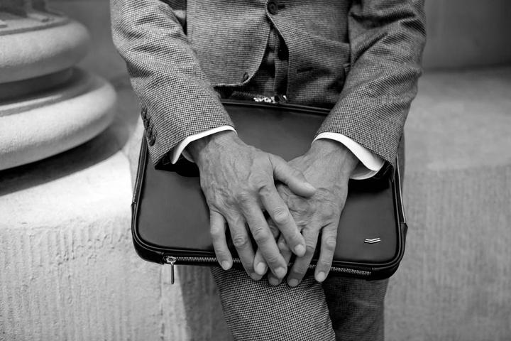 Produktbild Vocier F22 - Luxuriöse Leder-Laptop-Tasche (14")