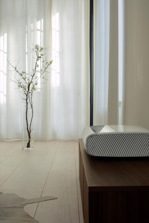Image du produit Samsung The Premiere LSP7 120 pouces (4K, 2200 lm, 0.25:1)