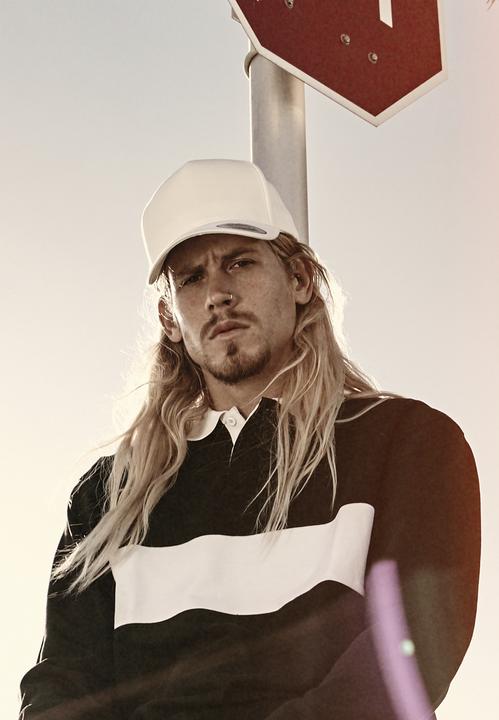 Actual product image Flexfit 5 Panel Curved Classic Snapback (One size)