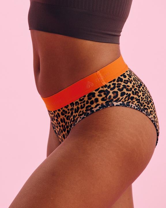 Actual product image The Female Company Slip Cotton Leo Ultra Strong (34)