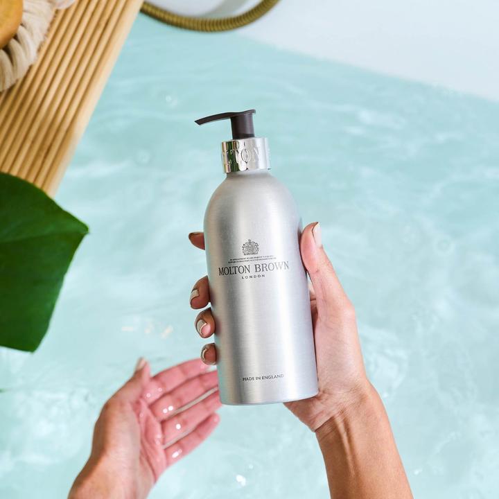 Produktbild Molton Brown Infinite Bott Pink Pepper Bath & Shower Gel G (400 ml)