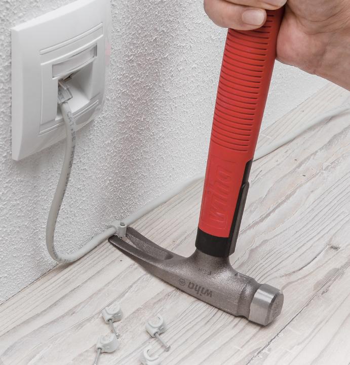 Actual product image Wiha Electrician Hammer (300 g)
