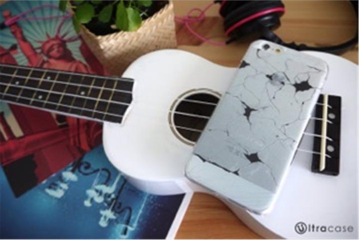 Actual product image Ultra Case Hardcase with "broken" design for iPhone 6/6S (4.7") White (Apple iPhone 6)