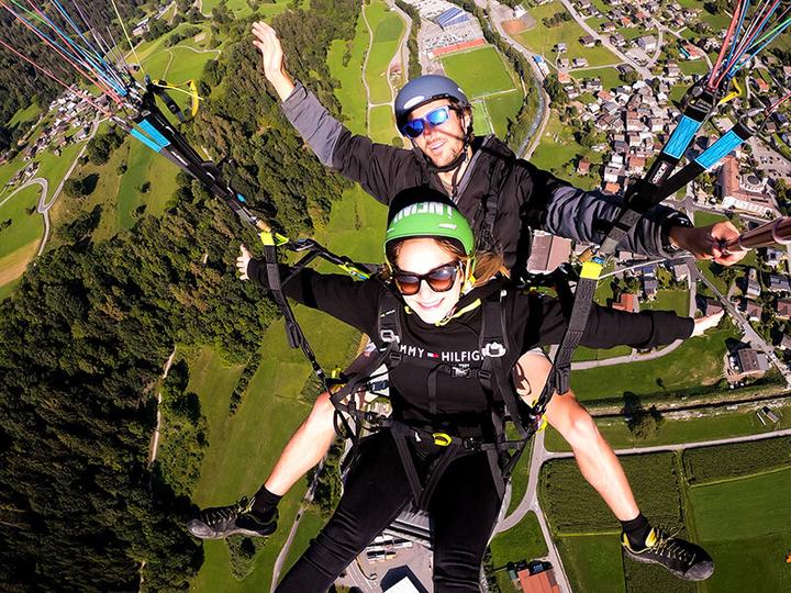 Immagine prodotto Smartbox Parapendio nella Val de Bagnes (1 pers.)