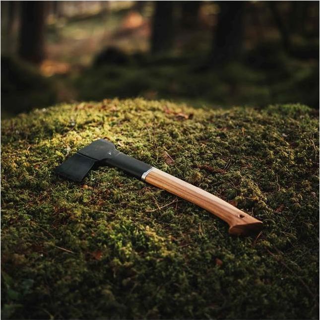 Actual product image Fiskars North N10 Axe