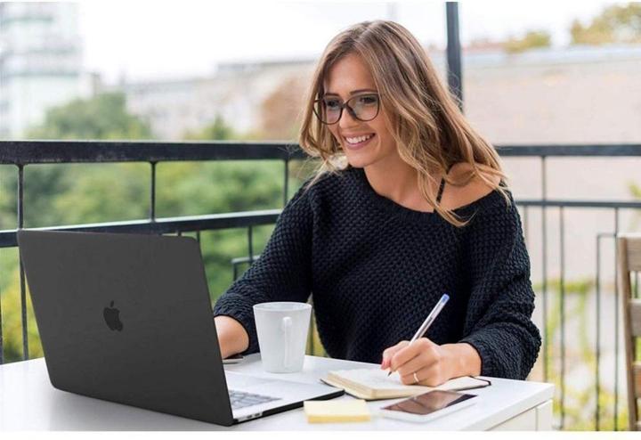 Image du produit Tech DĖKLAS technologija - apsaugoti DĖKLAS technologija - apsaugoti išmanųjį apvalkalą "Apple MacBook Ai (13", Apple)