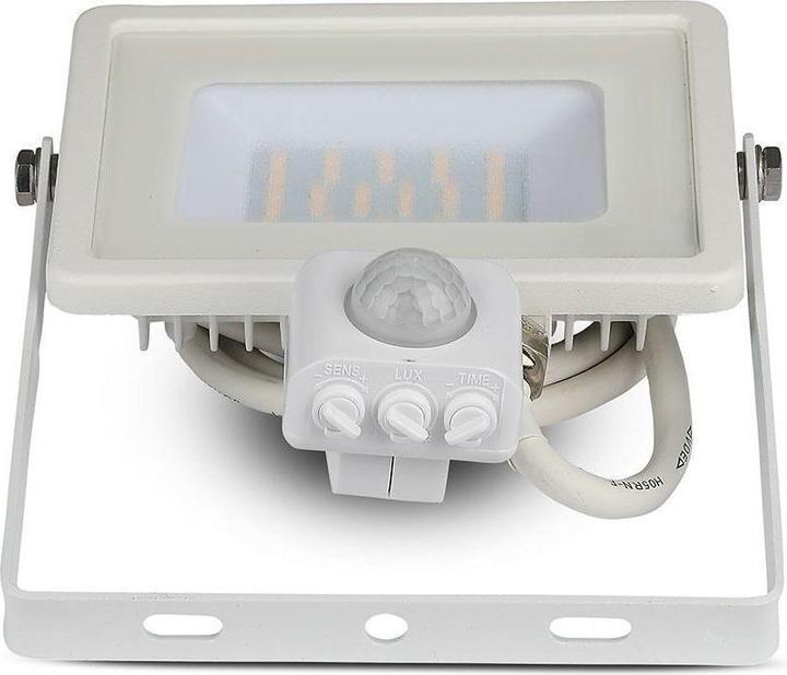 Actual product image V-TAC VT30SW 30W LED Sensor Floodlight SAMSUNG Chip Switch-off Function White Housing 6400K (2400 lm, IP65)