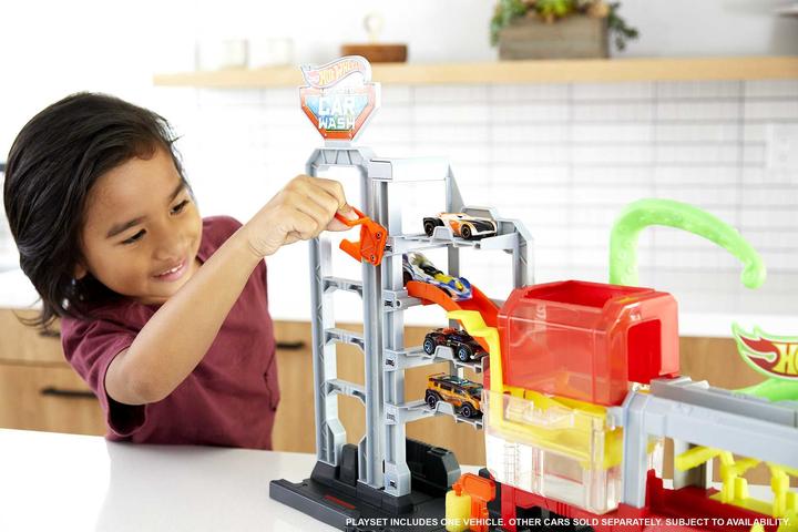 Immagine prodotto Hot Wheels Mega Autolavaggio Color Reveal