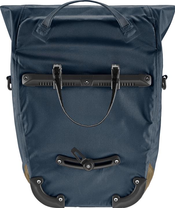 Actual product image Deuter Mainhattan 17+10 (17 l, Luggage carrier bag)