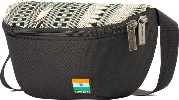 India 8