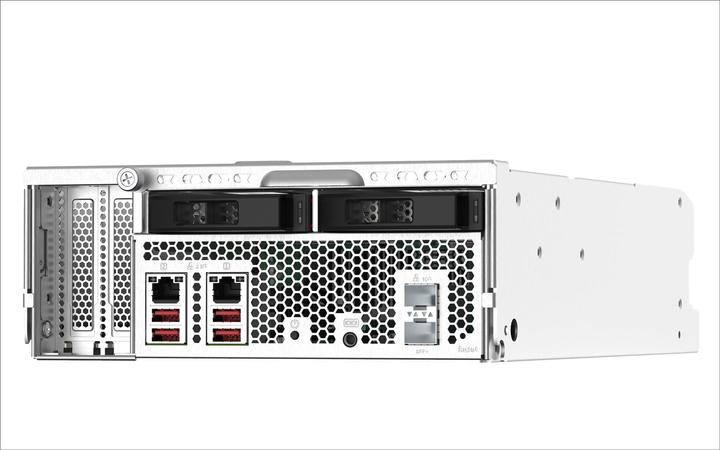 Actual product image QNAP GM-1000 system NAS node TNS-h1083X Xeon E-2236 16GB DDR4