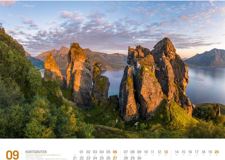 Produktbild Hurtigruten - Unterwegs zwischen Bergen und Kirkenes Kalender 2026 (54 x 42 cm, Harter Einband, Deutsch)