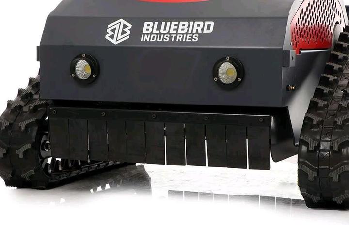 Actual product image Blue Bird FM 2353 (3500 m²)