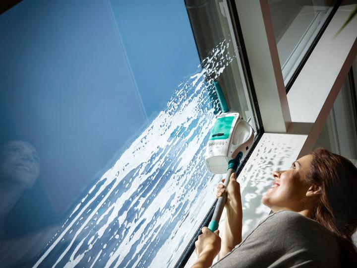 Actual product image Leifheit Window vacuum cleaner