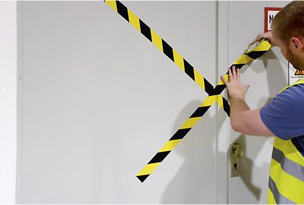Immagine prodotto Durable Nastro adesivo DURALINE® Basic 50/016 giallo/nero (50 mm)