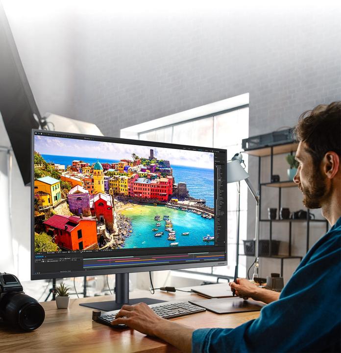 Produktbild Samsung F32TU870VP (3840 x 2160 Pixel, 32")